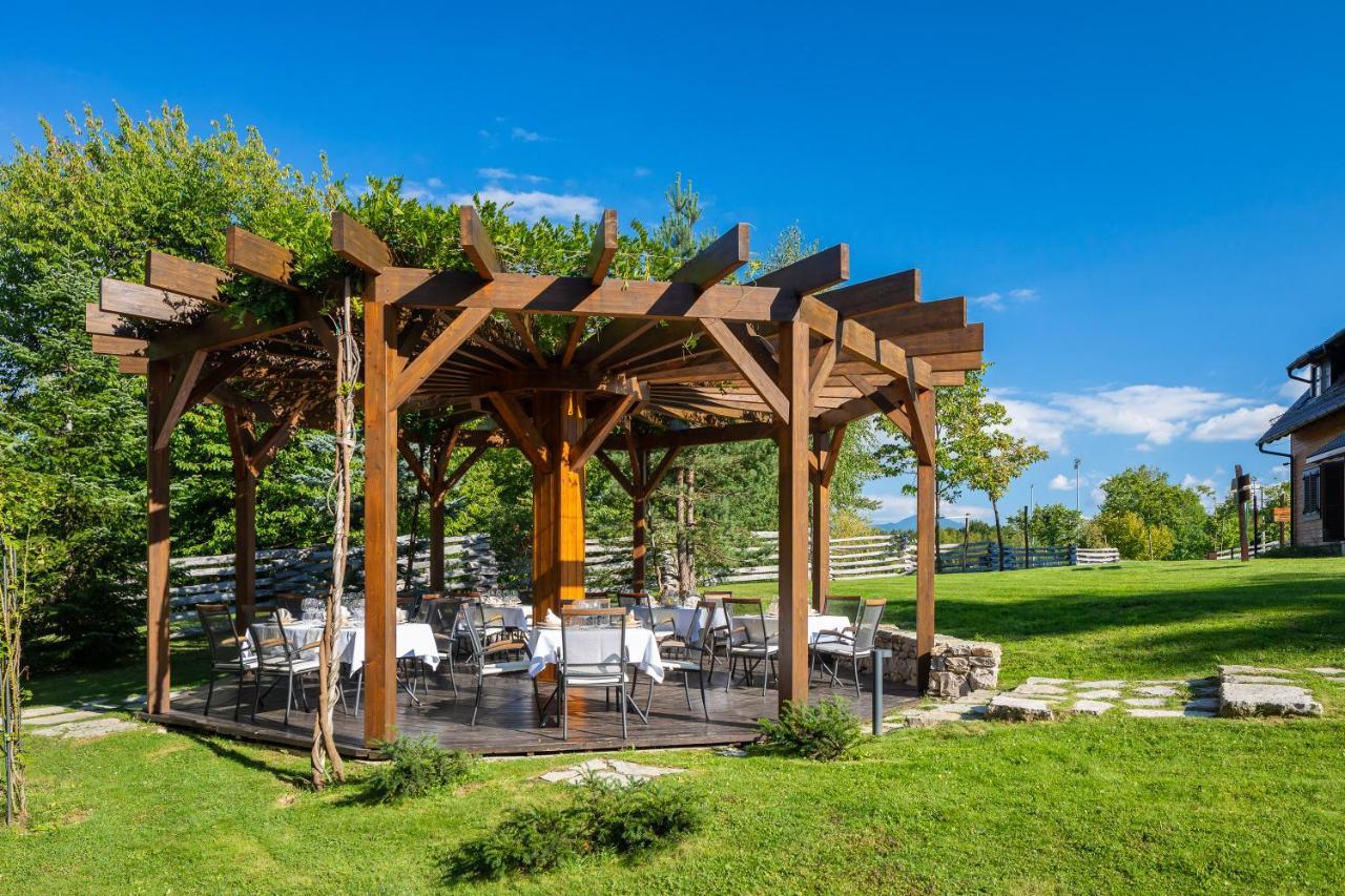 Fenomen Plitvice Resort พลิตวิชกา เยเซรา ภายนอก รูปภาพ