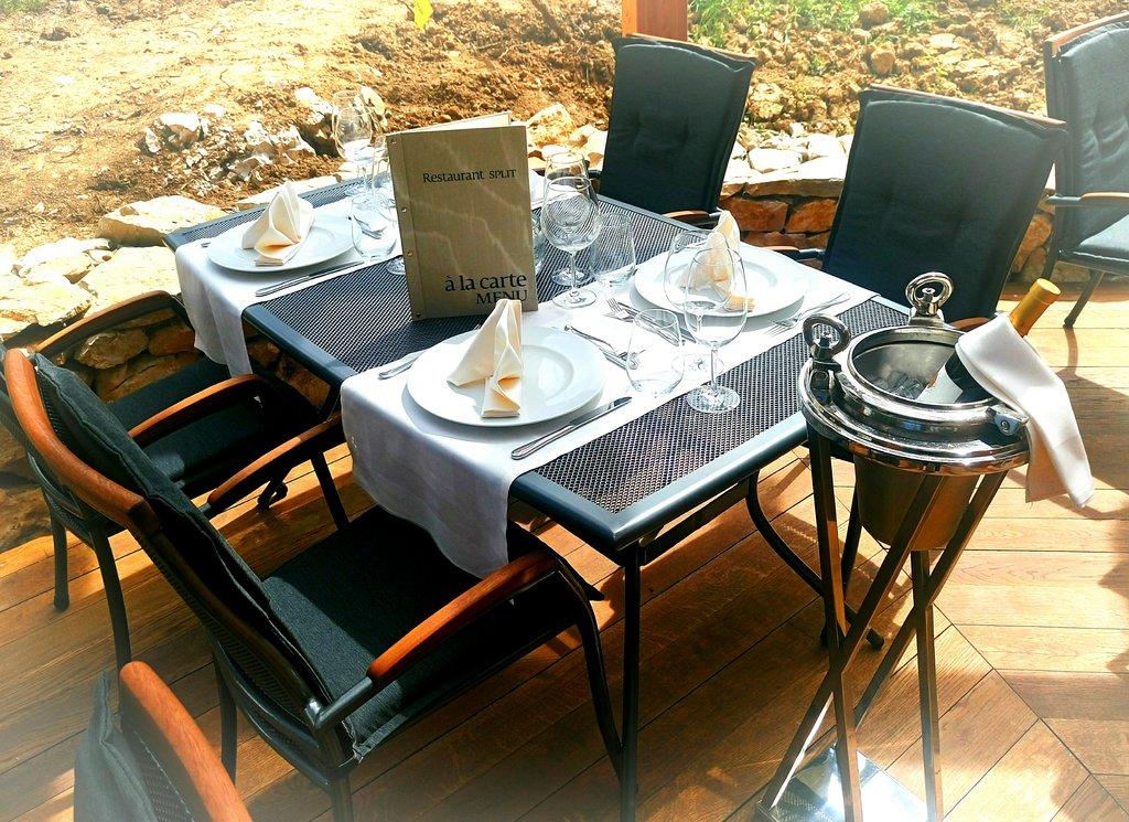 Fenomen Plitvice Resort พลิตวิชกา เยเซรา ภายนอก รูปภาพ