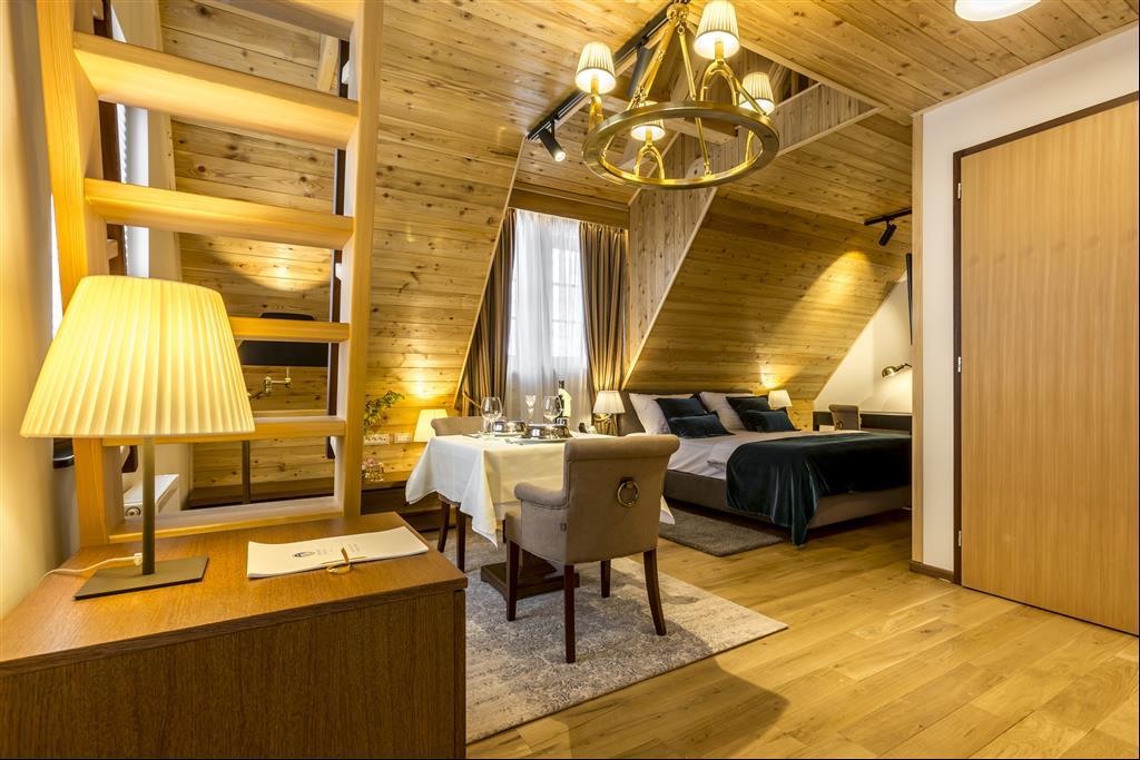 Fenomen Plitvice Resort พลิตวิชกา เยเซรา ภายนอก รูปภาพ