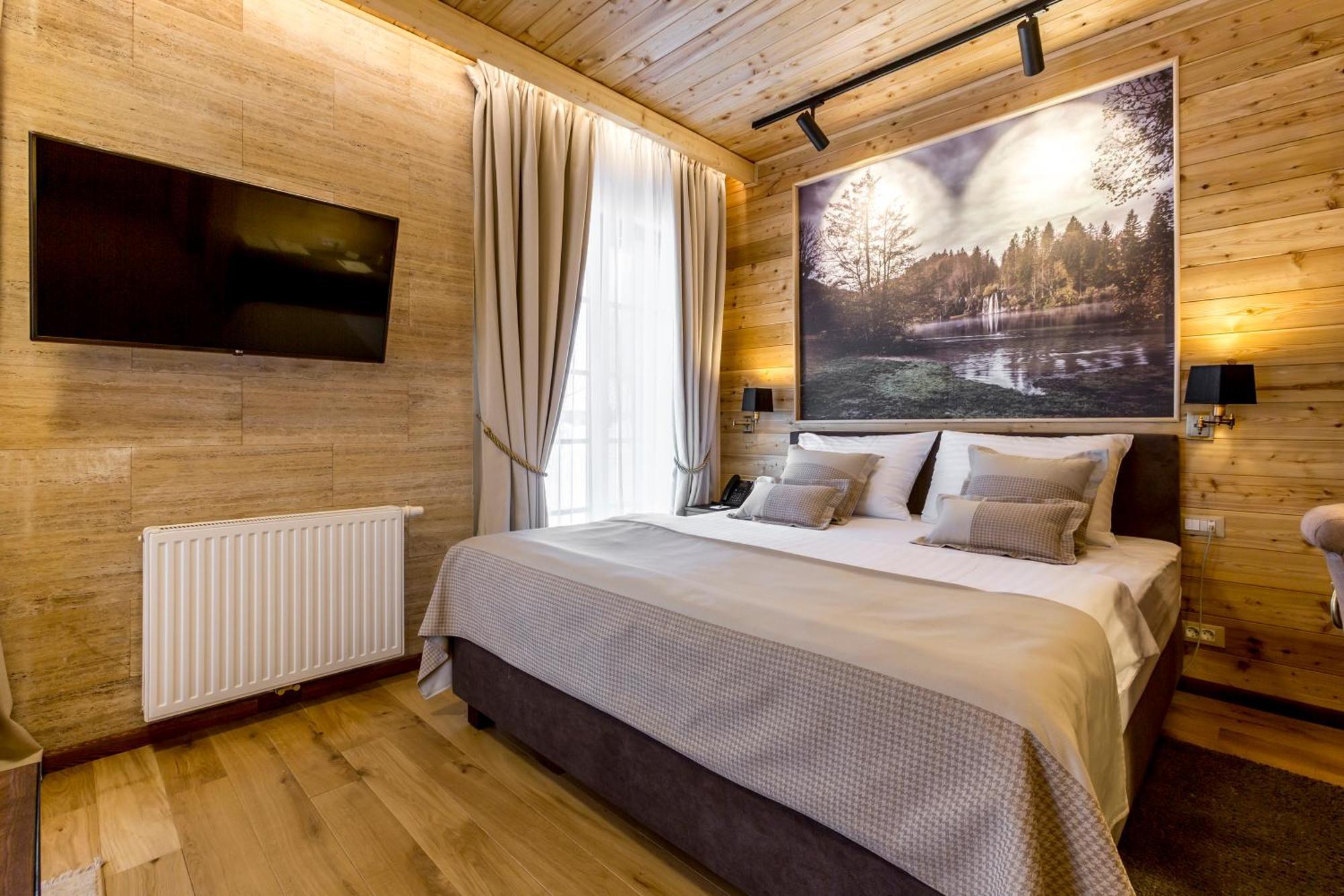 Fenomen Plitvice Resort พลิตวิชกา เยเซรา ภายนอก รูปภาพ